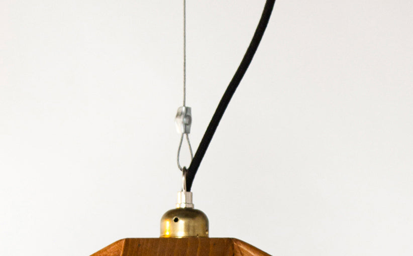 crop=color-de-cable&tamano=s&color=beige&acabado-de-madera=cafe&color-de-cable=negro|bf95e2d766b6ef59f0948d6d050c022d