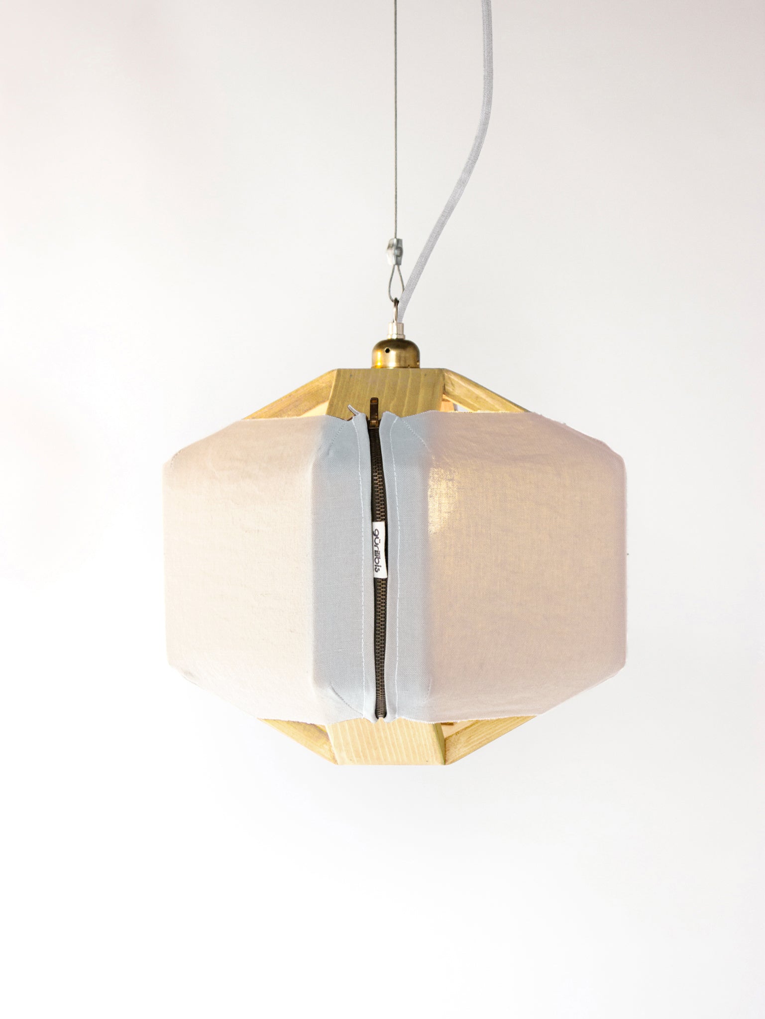 tamano=s&color=beige&acabado-de-madera=caramelo&color-de-cable=beige|fe3d3cfa4e5eeec7b64d7a11fbc5ed2d