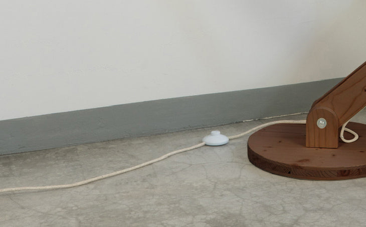 crop=color-de-cable&color=amarillo-claro&acabado-de-madera=cafe&color-de-cable=beige|99747de4ae1f1e6e60f083112ab9c863