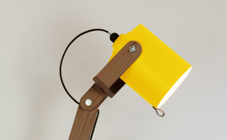 crop=color&color=amarillo-claro&acabado-de-madera=cafe&color-de-cable=negro|557d0c88205e0b32ce076d91b8baa287