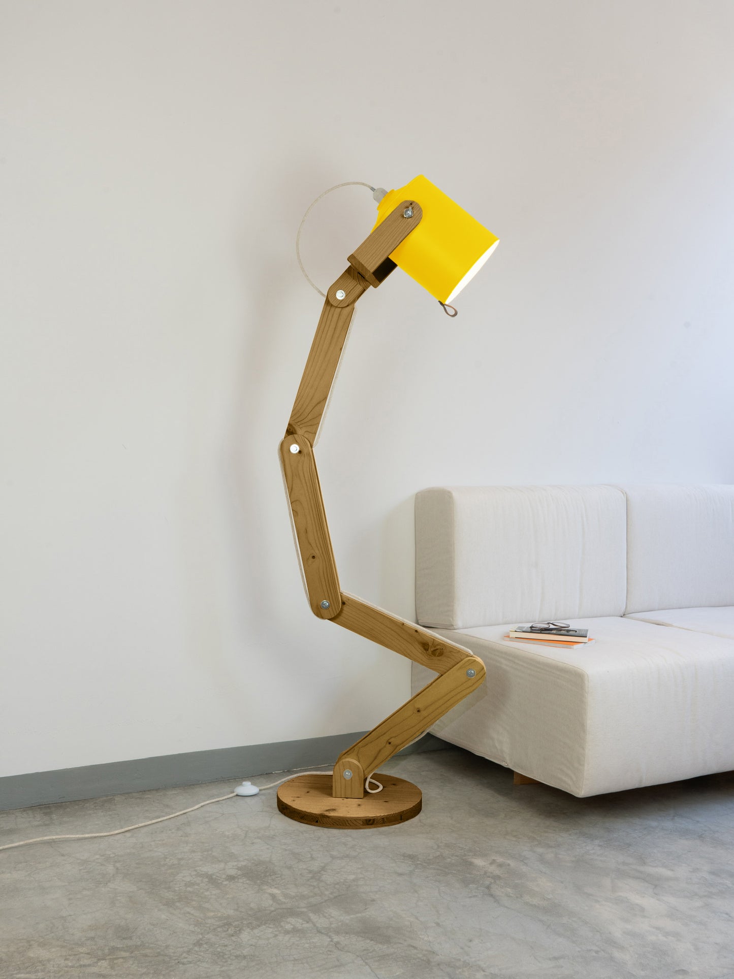 color=amarillo-claro&acabado-de-madera=caramelo&color-de-cable=beige|e1a1353be049f5dc49fb7196509537e6