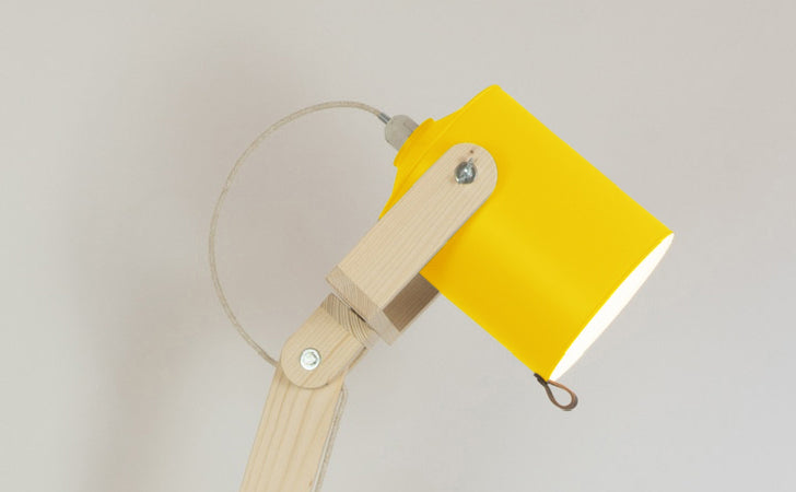 crop=color&color=amarillo-claro&acabado-de-madera=natural&color-de-cable=beige|b2c634688f68866755d635d5ae705083