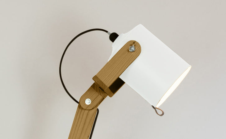crop=color&color=blanco-mate&acabado-de-madera=caramelo&color-de-cable=negro|ebe4f47b165618b60ac8419d3c5f355e