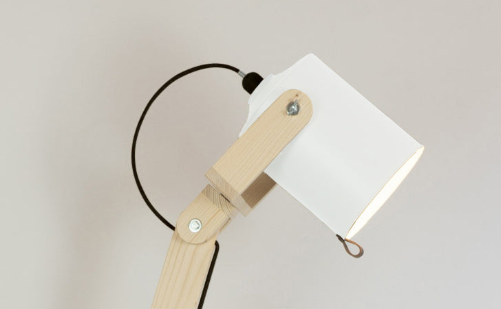 crop=color&color=blanco-mate&acabado-de-madera=natural&color-de-cable=negro|864018004e06c303a245d1f8b987fa85