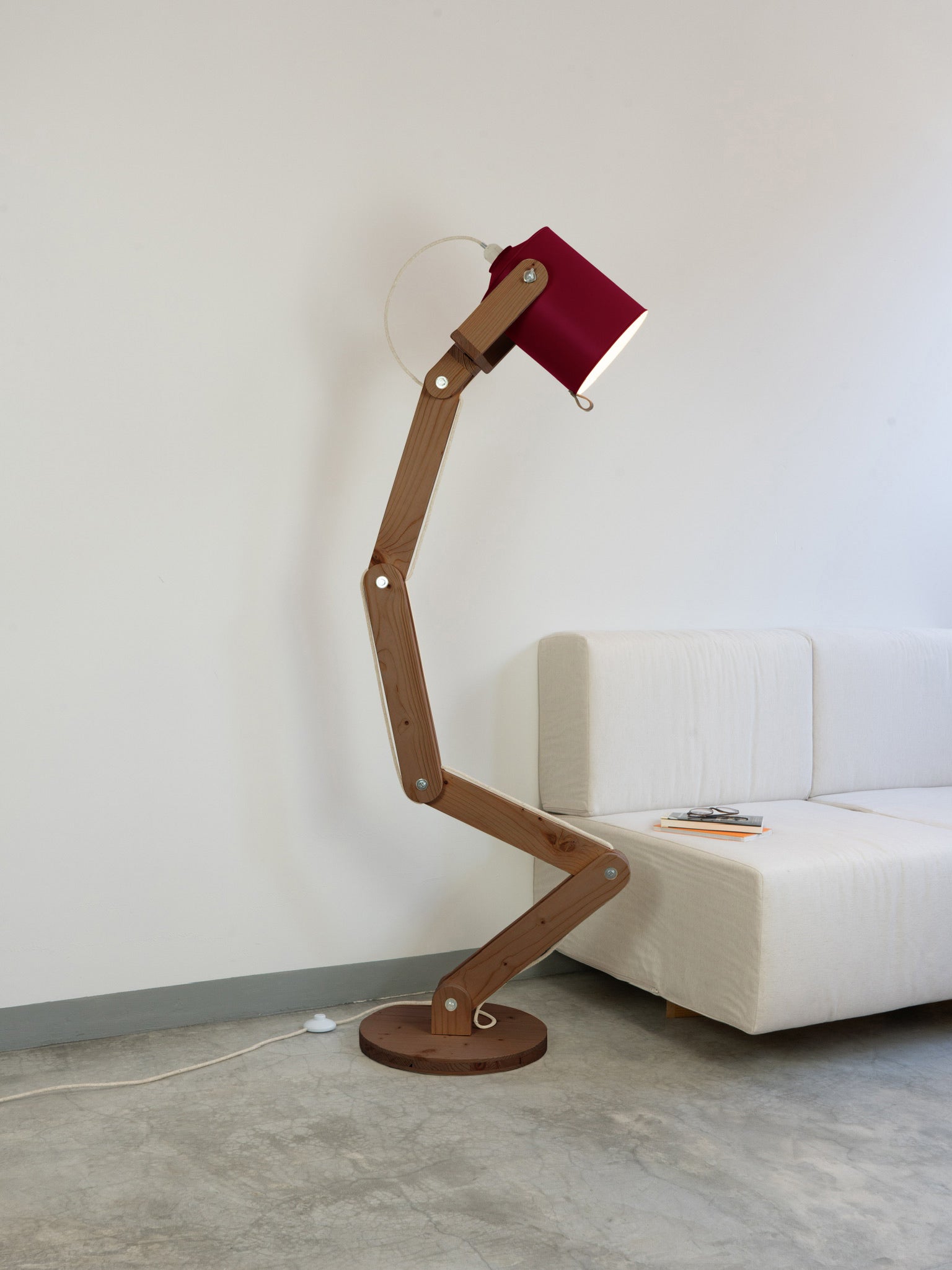 color=rojo-vino&acabado-de-madera=cafe&color-de-cable=beige|1b5edea0f5945b013eb33c5ae0afef42