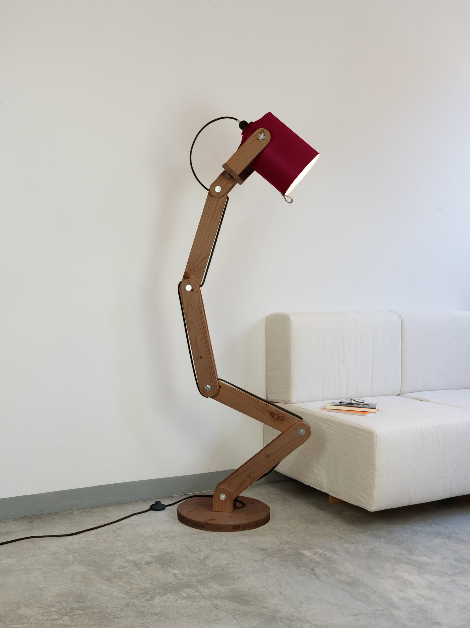 color=rojo-vino&acabado-de-madera=cafe&color-de-cable=negro|3f6780cbf35bcfd0e5fc05b910bd4998