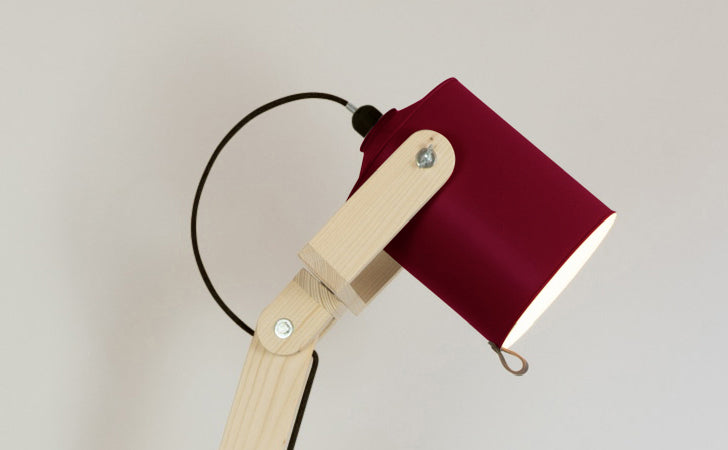 crop=color&color=rojo-vino&acabado-de-madera=natural&color-de-cable=negro|1b5ae154eebb8020c81e45da672de1a6