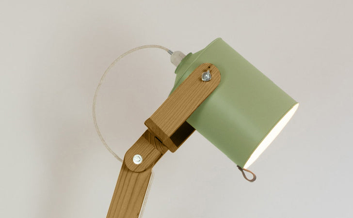 crop=color&color=verde-bonsai&acabado-de-madera=caramelo&color-de-cable=beige|ee5e2ed845344aa9078b83994c585a9c
