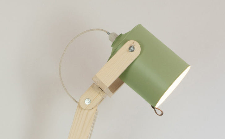 crop=color&color=verde-bonsai&acabado-de-madera=natural&color-de-cable=beige|e3a9b1007dd732c8096961cfba26d2ce
