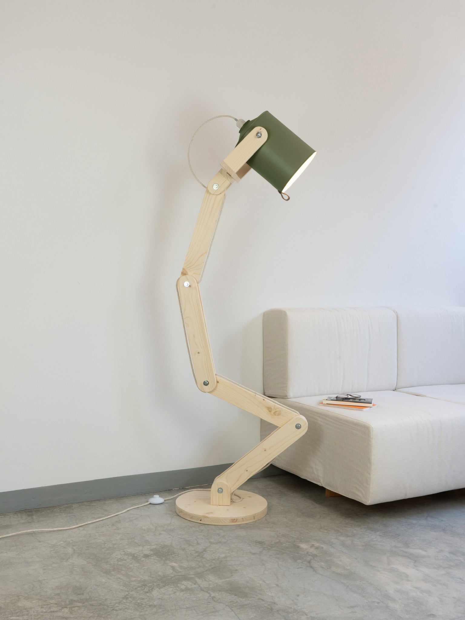 color=verde-comarca&acabado-de-madera=natural&color-de-cable=beige|7dc579486878521ca318b840b32448b1