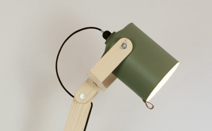 crop=color&color=verde-comarca&acabado-de-madera=natural&color-de-cable=negro|c3e3b9f11549bb5ecd61e376a2a51573