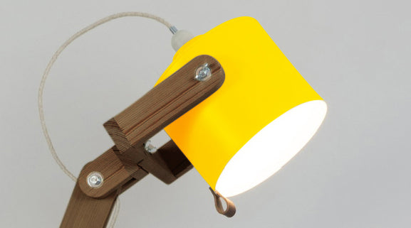 crop=color&color=amarillo-claro&acabado-de-madera=cafe&color-de-cable=beige|99747de4ae1f1e6e60f083112ab9c863