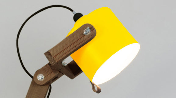 crop=color&color=amarillo-claro&acabado-de-madera=cafe&color-de-cable=negro|557d0c88205e0b32ce076d91b8baa287
