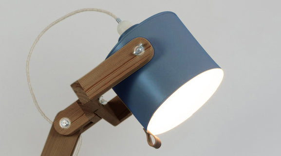 crop=color&color=gris-azulado&acabado-de-madera=cafe&color-de-cable=beige|c4091295209b6f8111c7b137ba7bde39