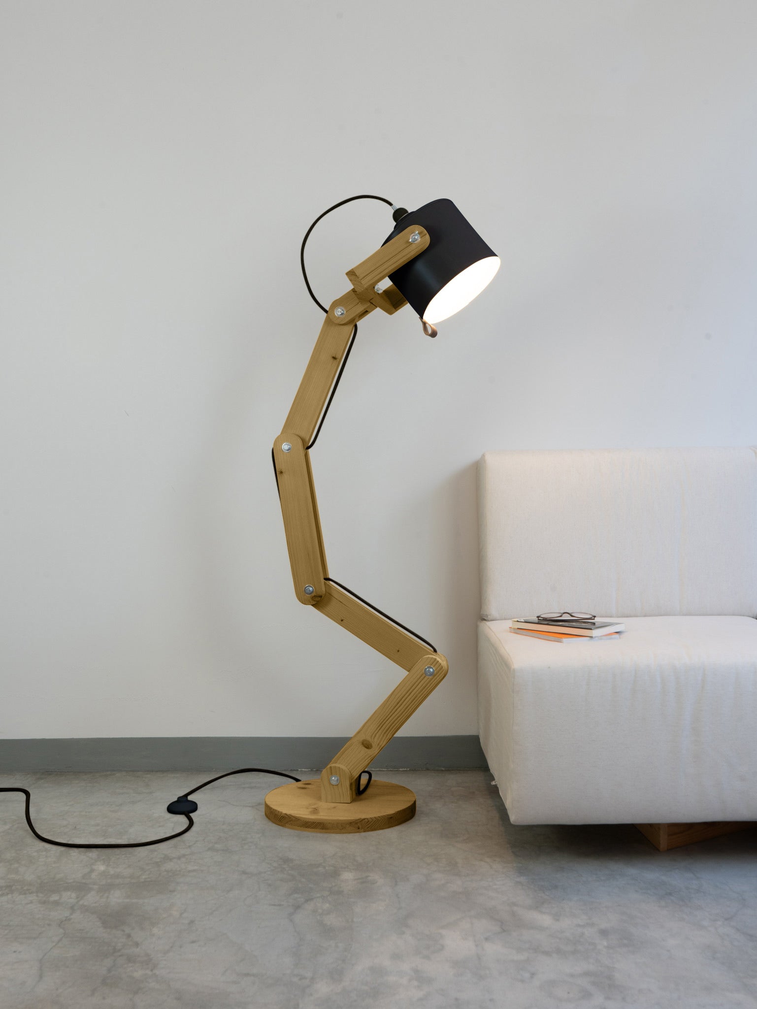 color=negro&acabado-de-madera=caramelo&color-de-cable=negro|d4b8bd2fd33b7b2c6a4669ae5eab1718