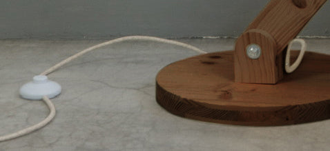 crop=color-de-cable&color=rojo-claro&acabado-de-madera=cafe&color-de-cable=beige|1d977e6aab08a200951402fded08cede