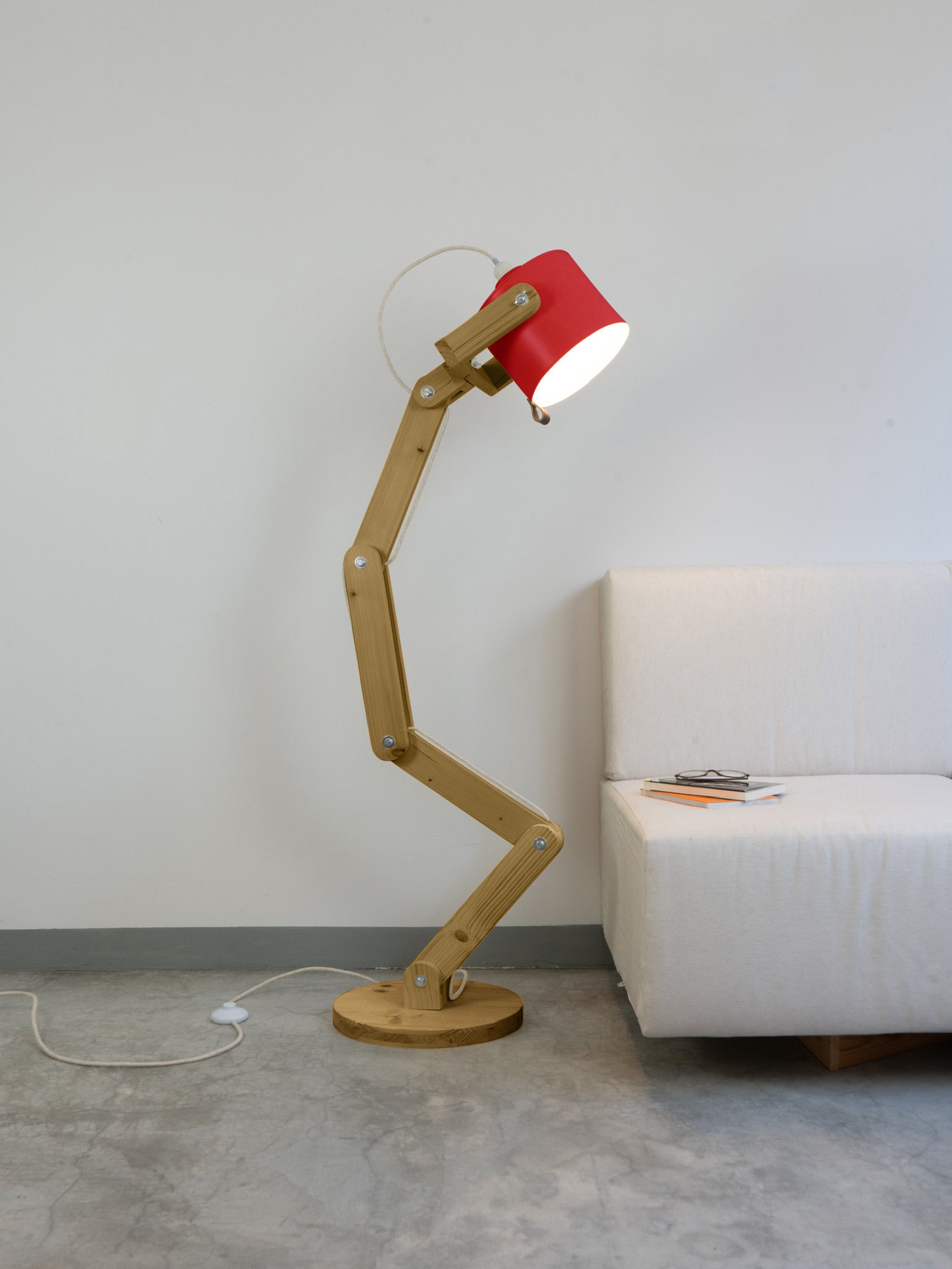 color=rojo-claro&acabado-de-madera=caramelo&color-de-cable=beige|776d80c4d0ef8d3fb704097f93e2644b