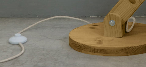 crop=color-de-cable&color=rojo-claro&acabado-de-madera=caramelo&color-de-cable=beige|776d80c4d0ef8d3fb704097f93e2644b