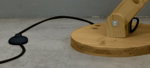crop=color-de-cable&color=rojo-claro&acabado-de-madera=caramelo&color-de-cable=negro|8622690766dcc2e8e56cc87d84a99b4b