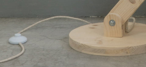 crop=color-de-cable&color=rojo-claro&acabado-de-madera=natural&color-de-cable=beige|904c2beb7b8bd2d06df8767451a4e0ba