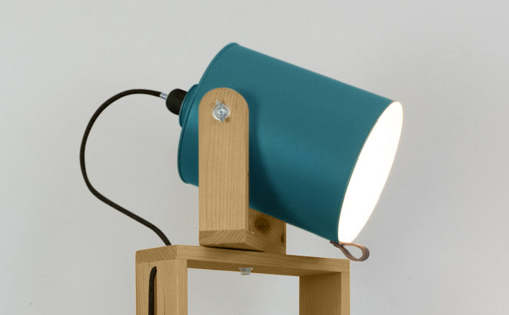 crop=color&color=azul-gloria&acabado-de-madera=caramelo&color-de-cable=negro|4318c3a50ec811c6dc8ff9c00c780c81