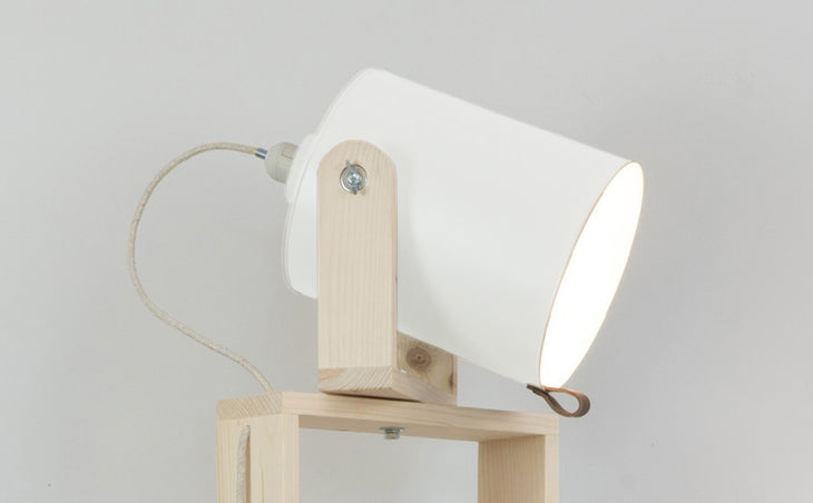 crop=color&color=blanco-mate&acabado-de-madera=natural&color-de-cable=beige|34f3cf1de2f36f47660388476dc99286