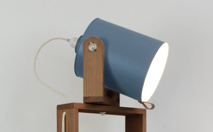 crop=color&color=gris-azulado&acabado-de-madera=cafe&color-de-cable=beige|c4091295209b6f8111c7b137ba7bde39
