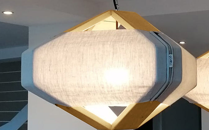crop=acabado-de-madera&tamano=l&color=beige&acabado-de-madera=caramelo&color-de-cable=negro|f4ba0ebd3f7343b0fb14f9f0e98e2fe0