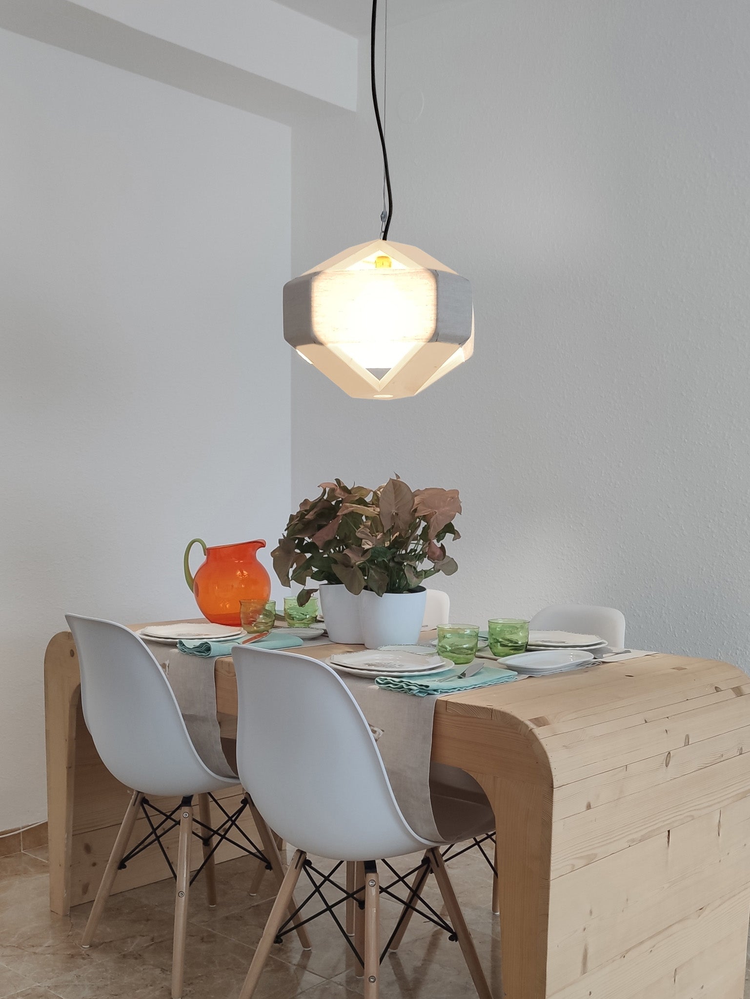 tamano=m&color=beige&acabado-de-madera=natural&color-de-cable=negro|2d9840d439d33cf3cfa2140b02b6ab4a