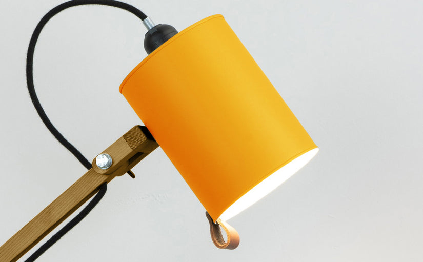 crop=color&color=amarillo-yema&acabado-de-madera=caramelo&color-de-cable=negro|ca32783ed7c59f2ec2db979f5f5a6249