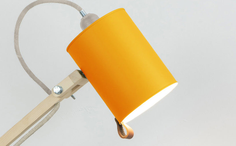 crop=color&color=amarillo-yema&acabado-de-madera=natural&color-de-cable=beige|fe8c8e43d11210c44f64095b3f9d5ef3