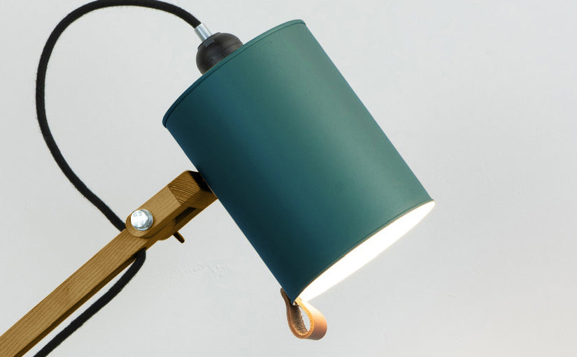 crop=color&color=azul-gloria&acabado-de-madera=caramelo&color-de-cable=negro|4318c3a50ec811c6dc8ff9c00c780c81