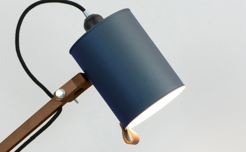 crop=color&color=azul-oscuro&acabado-de-madera=cafe&color-de-cable=negro|8fe1aa7b98432eb0df2ad480cf6e0819
