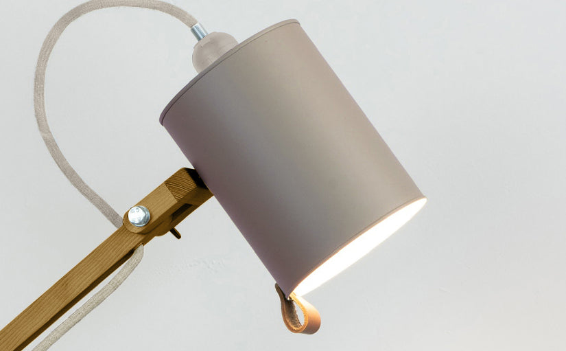 crop=color&color=gris-koala&acabado-de-madera=caramelo&color-de-cable=beige|d478b14177e684baa25219733fd4a05c