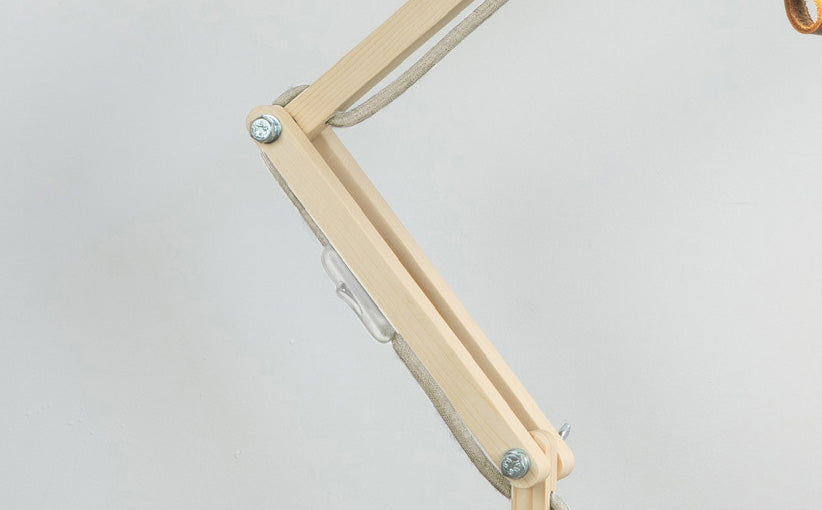 crop=acabado-de-madera&color=rojo-vino&acabado-de-madera=natural&color-de-cable=beige|80cc6b7e10af7e99d3435277f31aa244