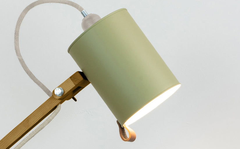 crop=color&color=verde-bonsai&acabado-de-madera=caramelo&color-de-cable=beige|ee5e2ed845344aa9078b83994c585a9c