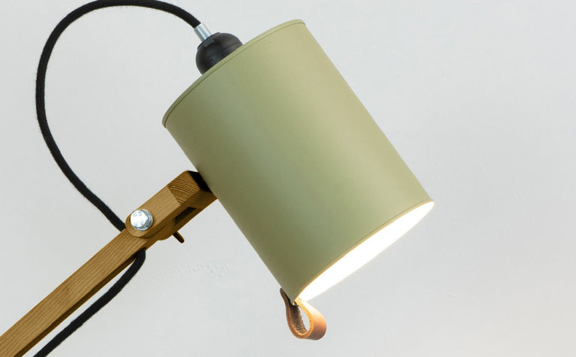 crop=color&color=verde-bonsai&acabado-de-madera=caramelo&color-de-cable=negro|8aee68183da7f96466dda7fe5db969d3