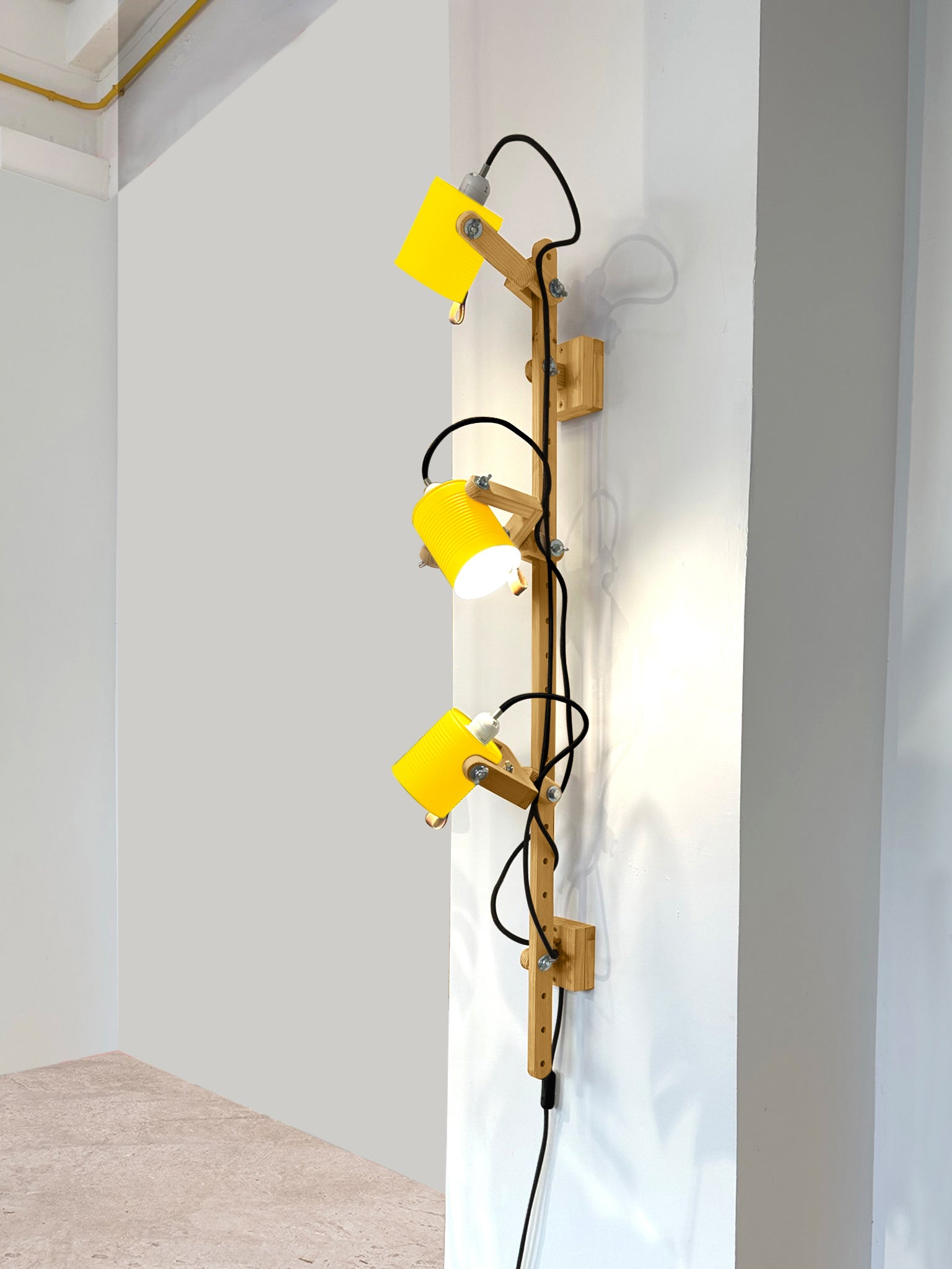 color=amarillo-claro&acabado-de-madera=caramelo&color-de-cable=negro|4603e8f6d8d5189ece0164d37ff34e92