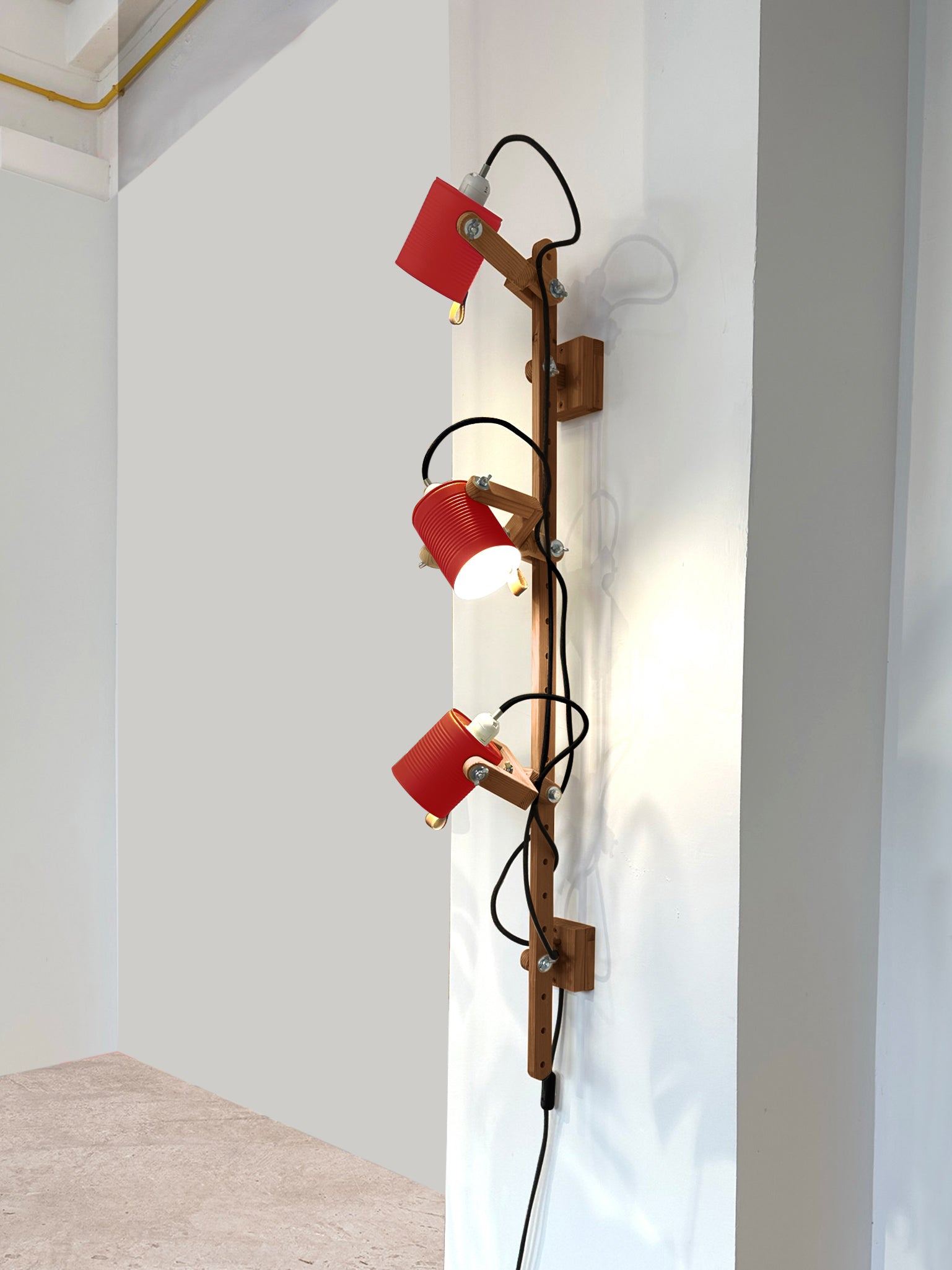color=rojo-claro&acabado-de-madera=cafe&color-de-cable=negro|5b24cd50c6bc4e2351f5cd795b0d6e1a