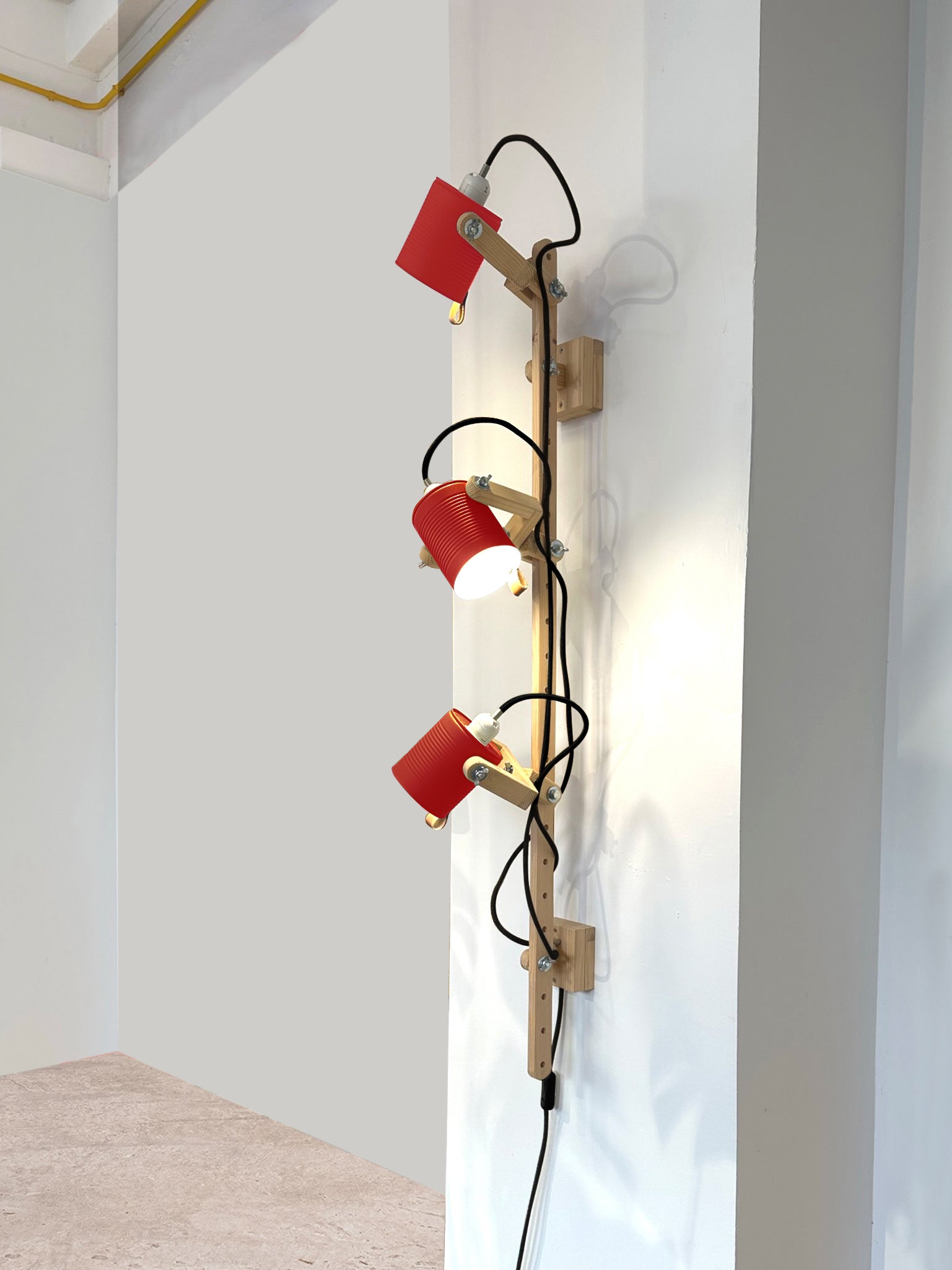 color=rojo-claro&acabado-de-madera=natural&color-de-cable=negro|44cbf8c850cb882db1c904d65251fde0