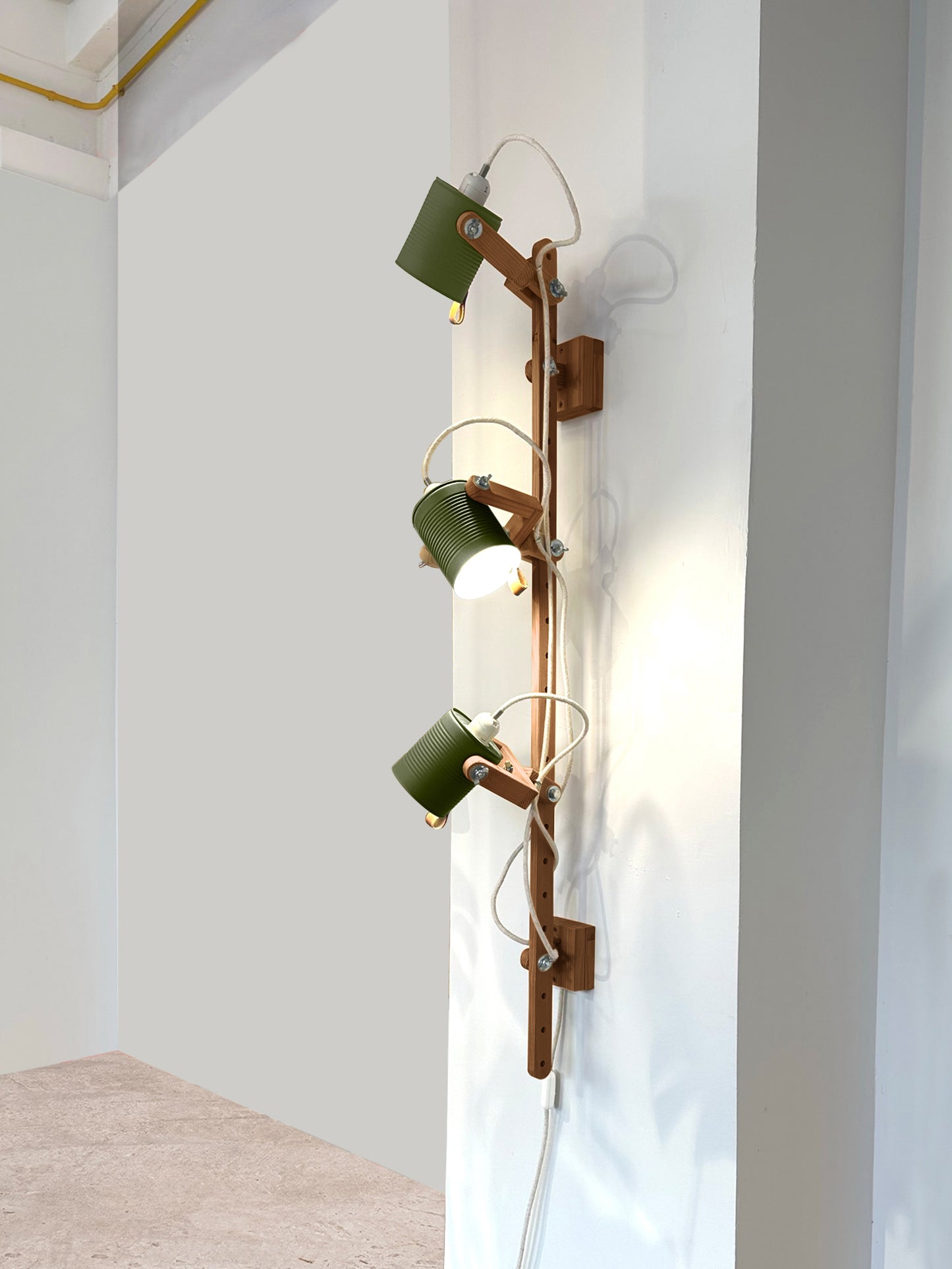 color=verde-comarca&acabado-de-madera=cafe&color-de-cable=beige|fc5a6b3c4ce9d324210a46a2389a9c40