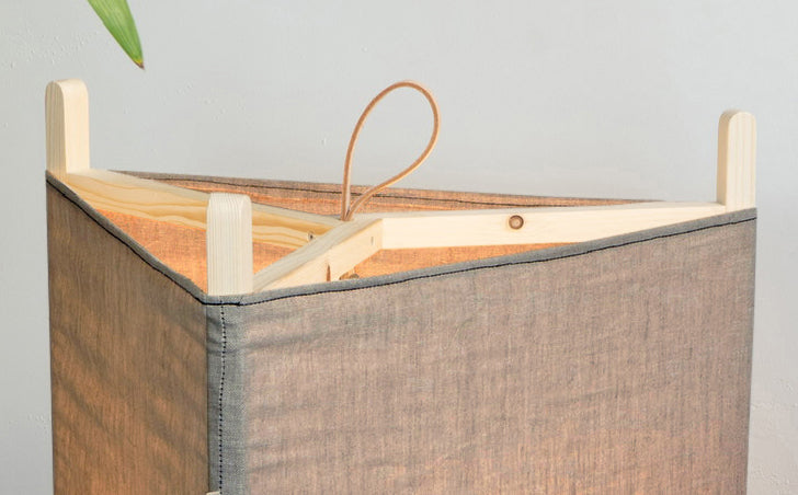 crop=acabado-de-madera&tamano=l&color=gris&acabado-de-madera=natural&color-de-cable=beige|d5c679a51435d8e60ebe647a45d6bd46