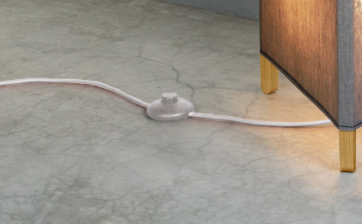 crop=color-de-cable&tamano=m&color=gris&acabado-de-madera=caramelo&color-de-cable=beige|377533bbd537d8e058db5bc99e7e87df