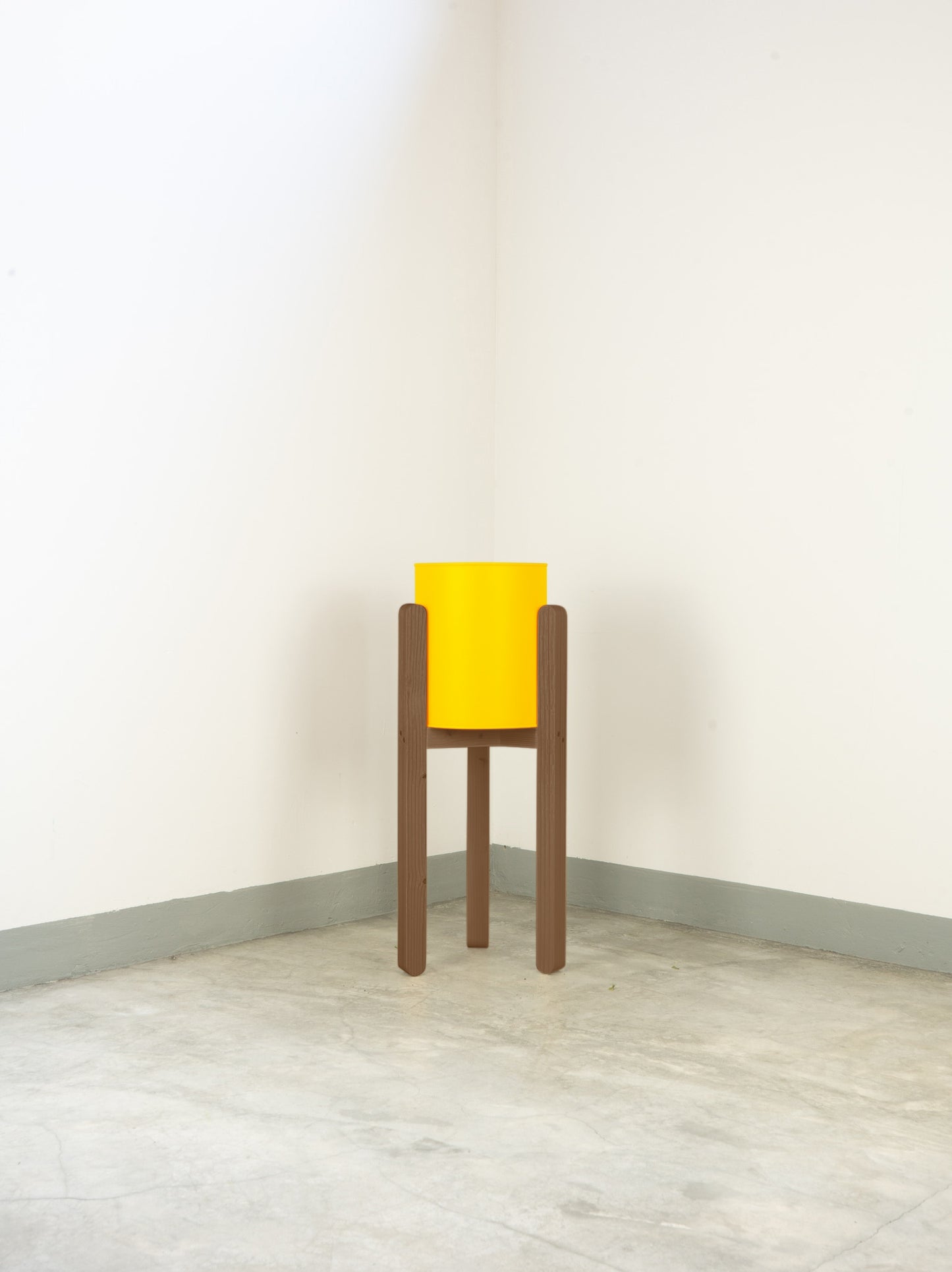 tamano=l&color=amarillo-claro&acabado-de-madera=cafe|e317c121402c95c9d857ff2afee46502