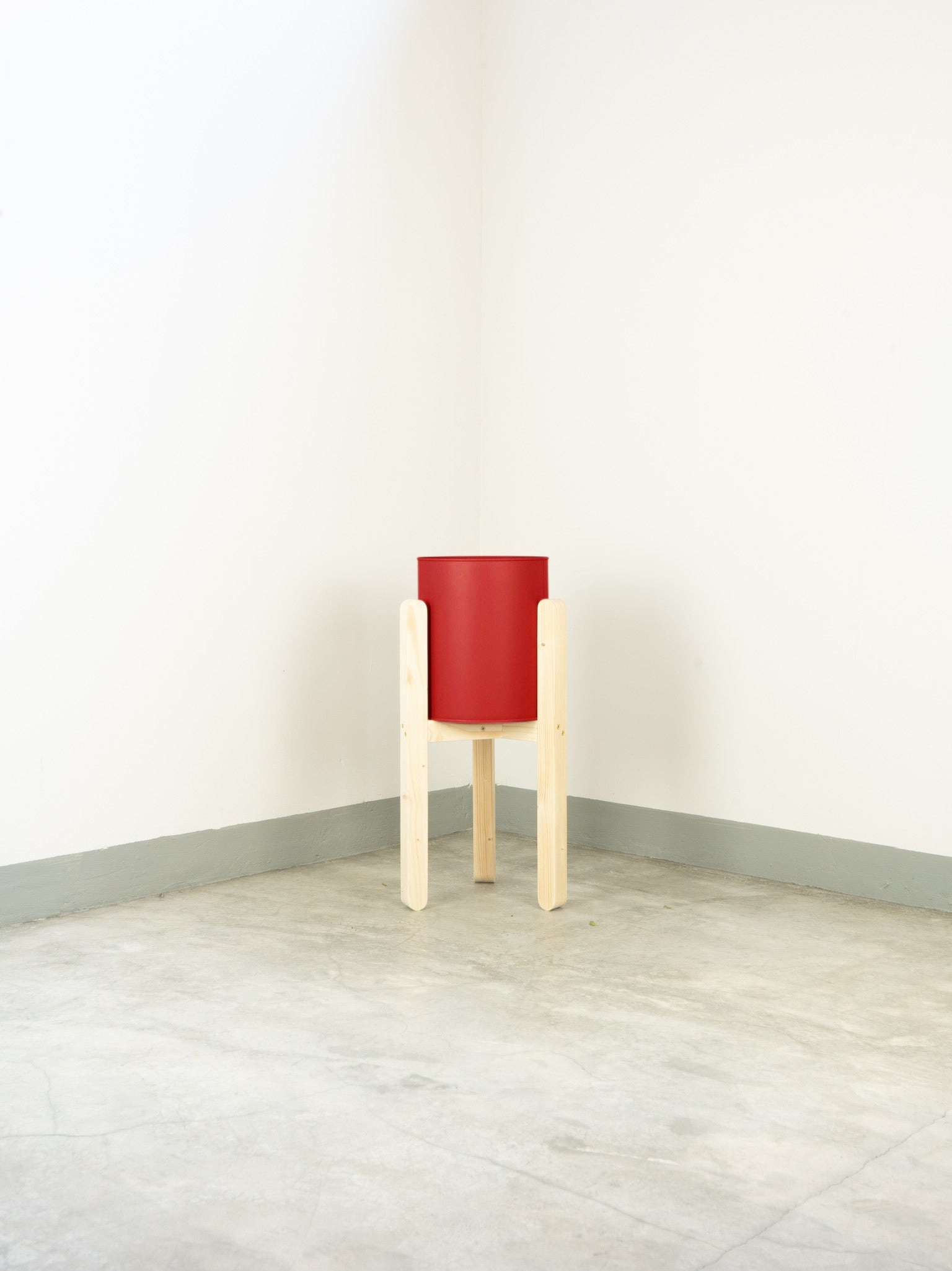 tamano=m&color=rojo-claro&acabado-de-madera=natural|e7a2405191a4d3953d14b3cc1522d0b4