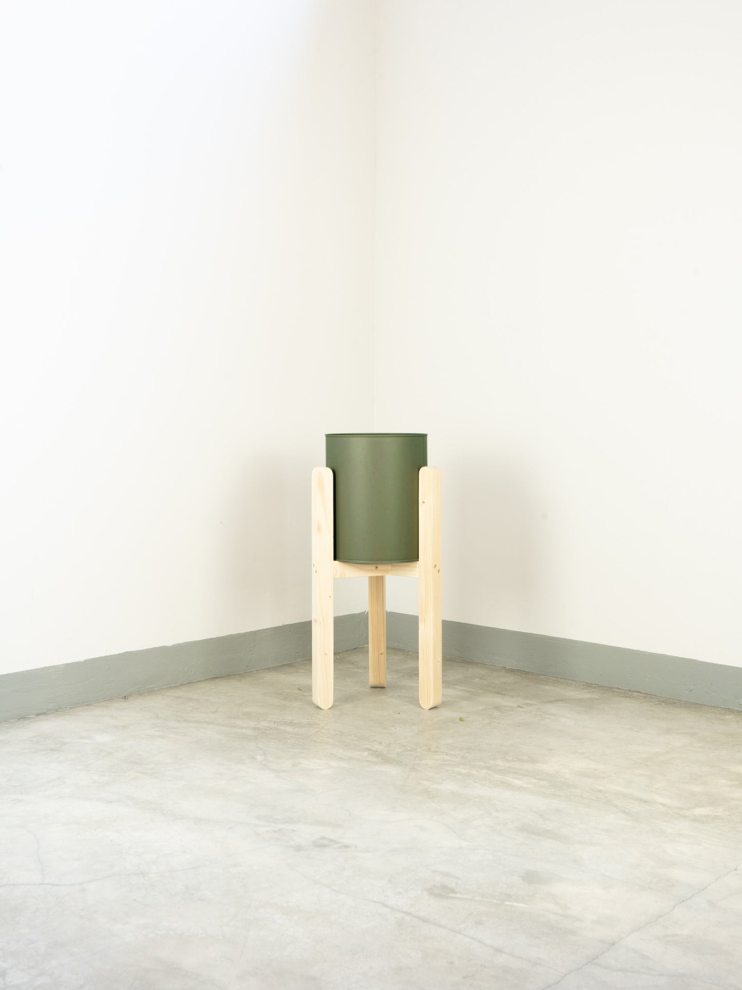 tamano=m&color=verde-comarca&acabado-de-madera=natural|7dc92f91d8d9c0e1570e29d43a3da752